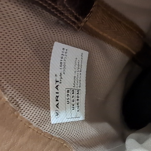 Women's Ariat Square Toe Cowboy Boots - Picture 4 of 5